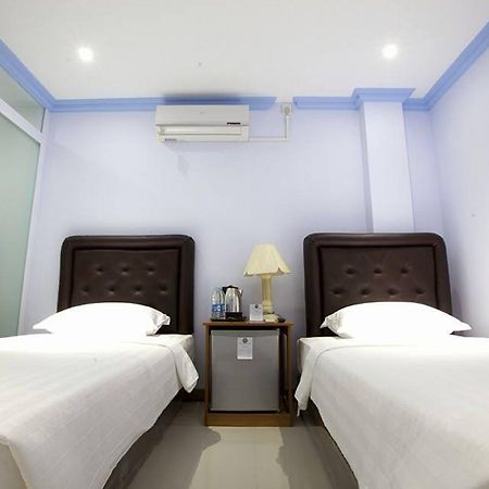 Woodland Hotel Rangoon Eksteriør billede