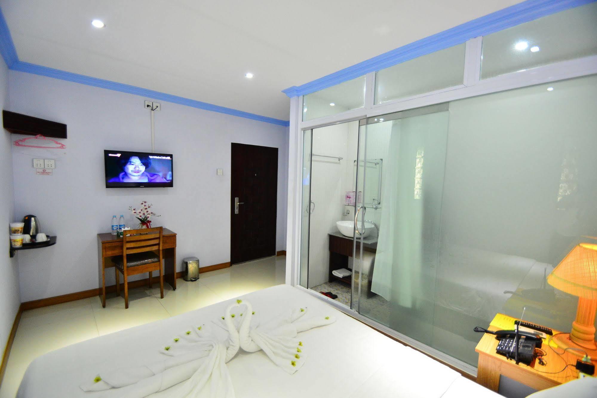 Woodland Hotel Rangoon Eksteriør billede